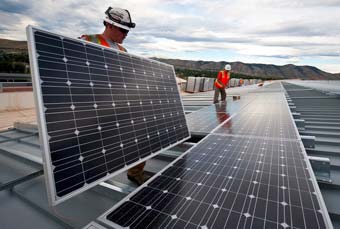 Montage von Photovoltaikmodulen